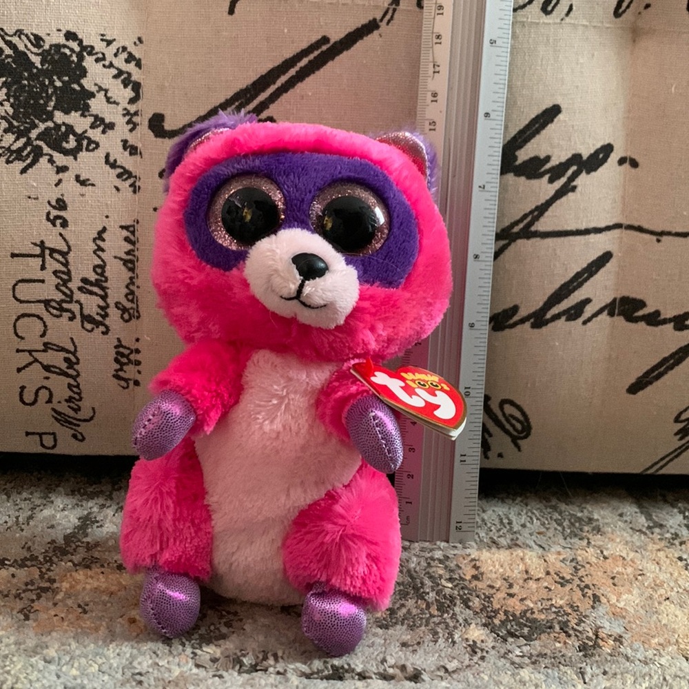 “Roxie” Raccoon Beanie Boo’s Ty Toy; about 15cm tall; Brand New with Tags